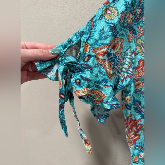 2/$10 Maurice’s Blouse - Picture 5 of 7